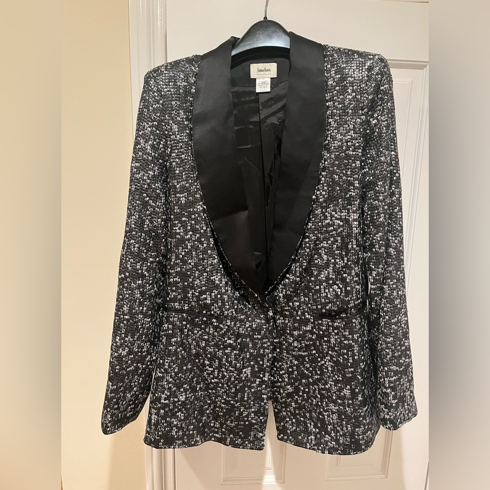 Neiman Marcus Women’s Black and Gray Beaded Evening Blazer